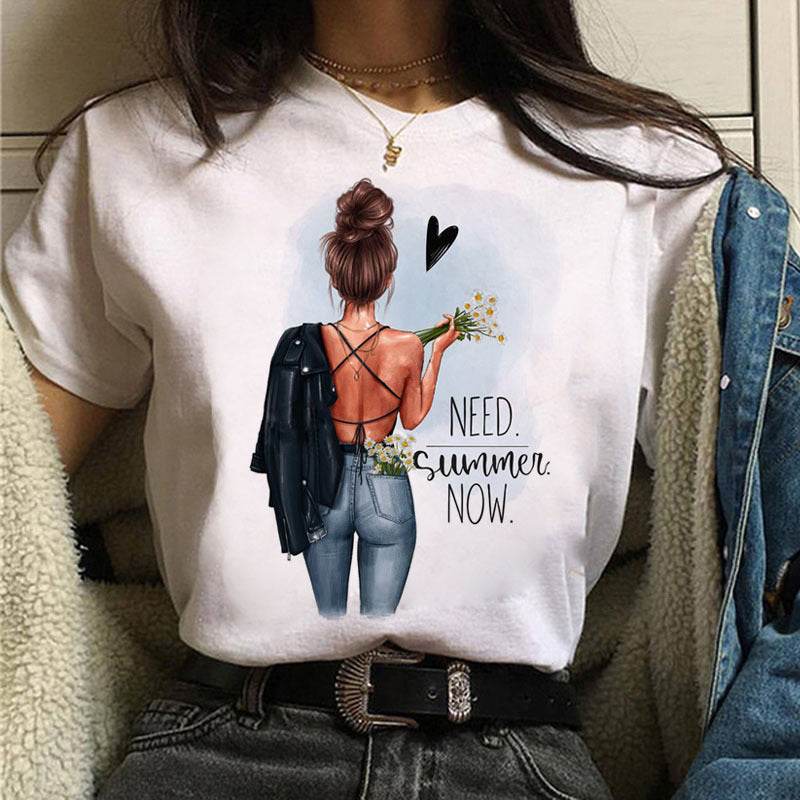 T-shirt "Urban Chic" - Stile e Personalità in Ogni Stampa