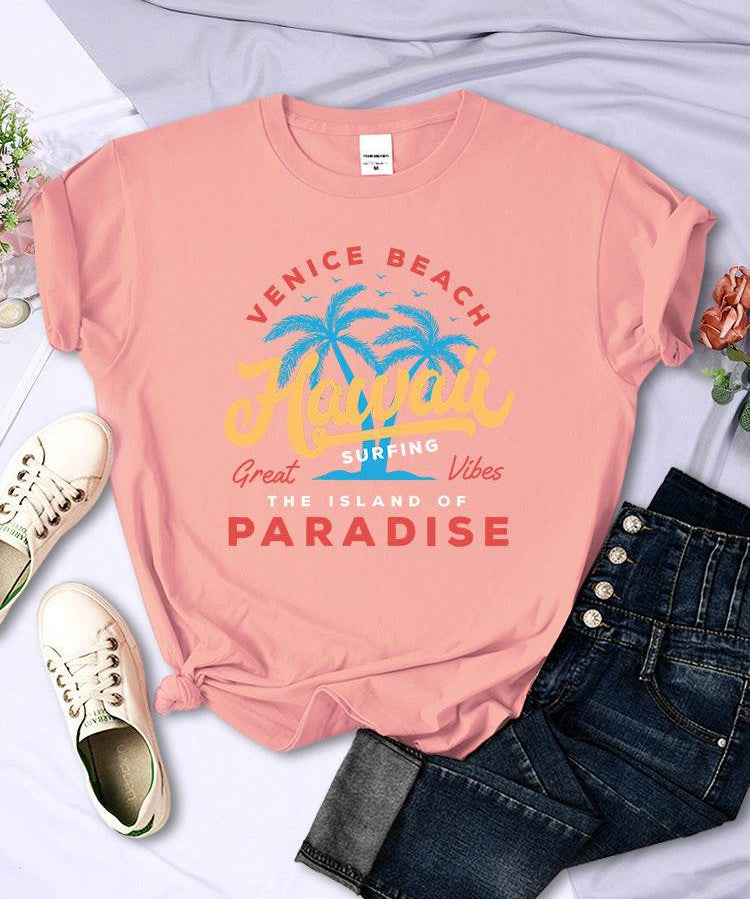 T-shirt "Venice Beach Hawaii" - Vibes Tropicali e Stile Vintage