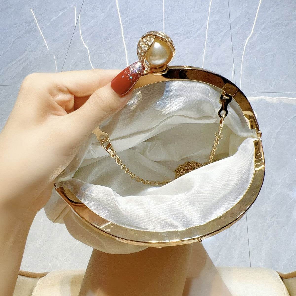Clutch Royal Glam con Dettagli Gioiello - Come Moon 
