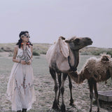 Eleganza Bohémien in Beige - Come Moon 